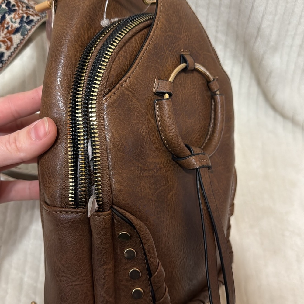 Brown Leather Crossbody Bag with Patterned Strap - Picture 9 of 13